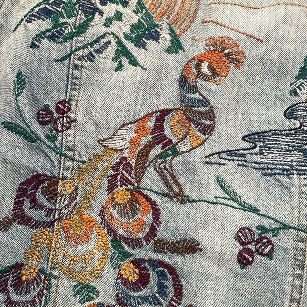 AEROPOSTALE EMBROIDERED PEACOCK DENIM JACKET SIZE XS - Picture 2 of 6